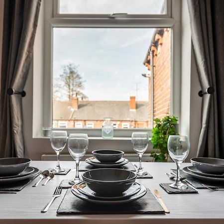 Hopetown Apartment-Modern 2 Bed With Free Parking Normanton  Zewnętrze zdjęcie